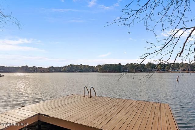 144 Overlook Drive, West End, NC 27376