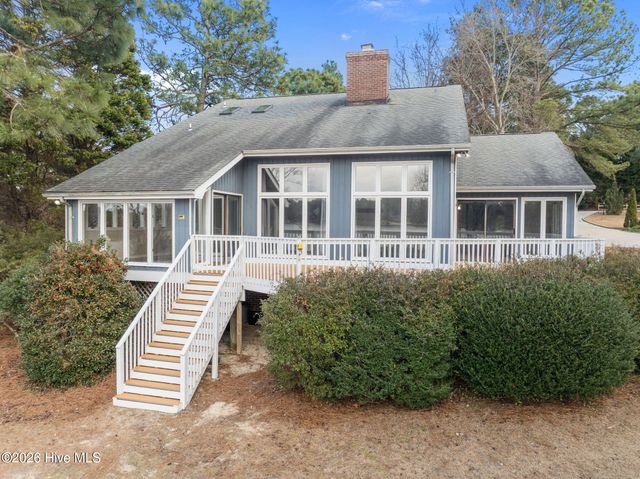 144 Overlook Drive, West End, NC 27376