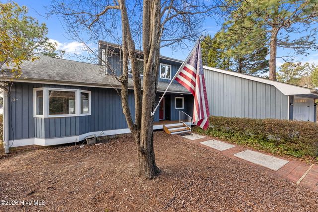 144 Overlook Drive, West End, NC 27376