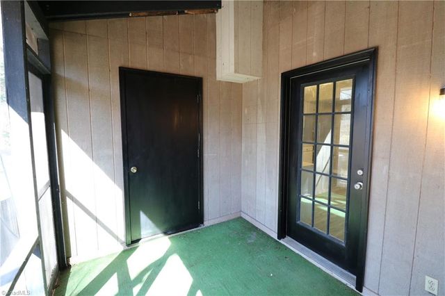 4007 S Bend Drive 104, Winston-salem, NC 27107