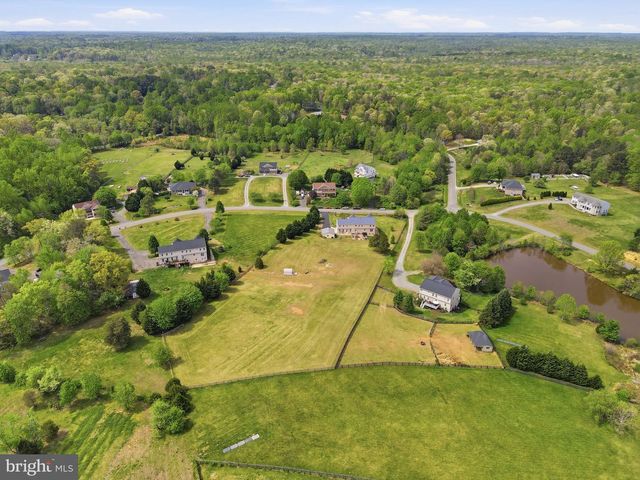 51 EQUESTRIAN DR, Stafford, VA 22556