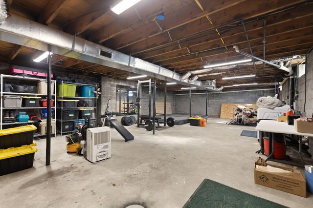 440 E Spencer Road, Campton, KY 41301