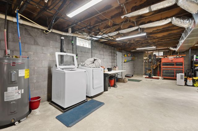 440 E Spencer Road, Campton, KY 41301