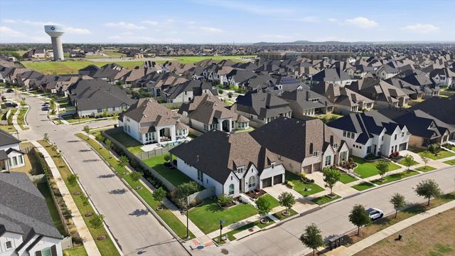 2112 Strolling Way, Argyle, TX 76226