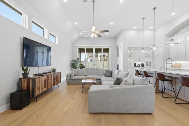 2112 Strolling Way, Argyle, TX 76226