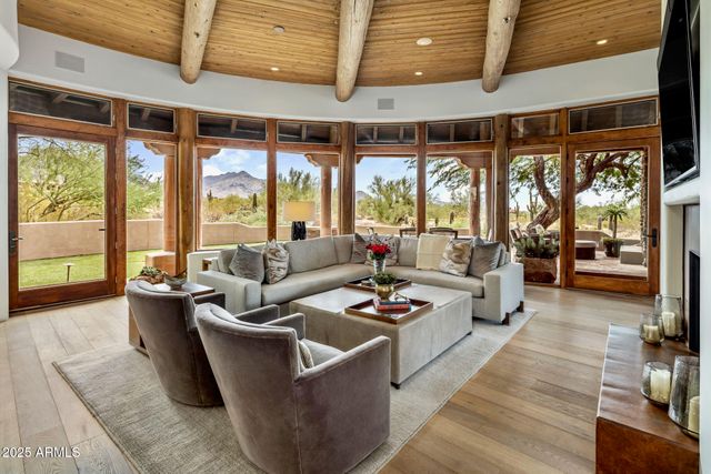 9290 E THOMPSON PEAK Parkway 463, Scottsdale, AZ 85255