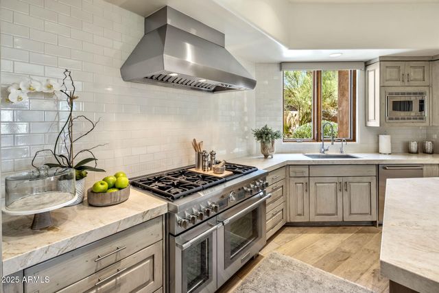 9290 E THOMPSON PEAK Parkway 463, Scottsdale, AZ 85255