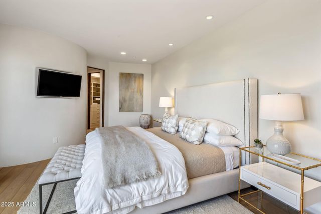 9290 E THOMPSON PEAK Parkway 463, Scottsdale, AZ 85255