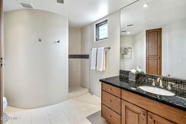 9290 E THOMPSON PEAK Parkway 463, Scottsdale, AZ 85255