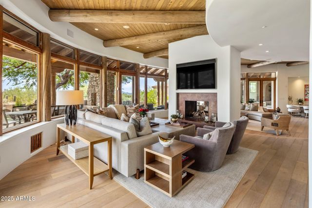 9290 E THOMPSON PEAK Parkway 463, Scottsdale, AZ 85255