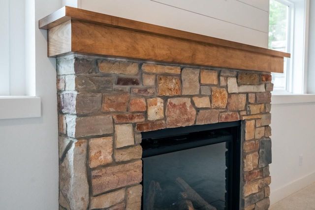 6624 Covered Bridge Trail, Sun Prairie, WI 53590