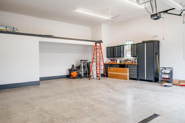 6624 Covered Bridge Trail, Sun Prairie, WI 53590