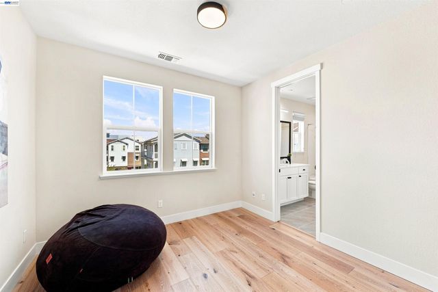 8540 Tailwind Ave, Newark, CA 94560