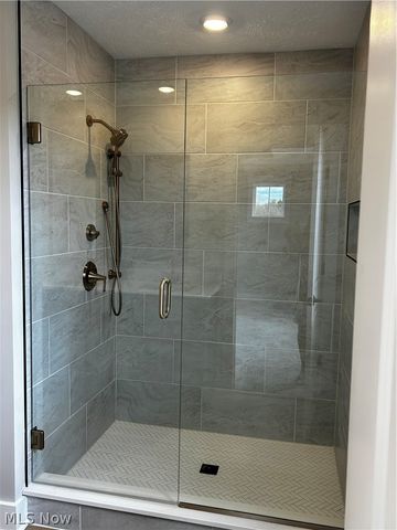 12 Paige Lane, Hudson, OH 44236
