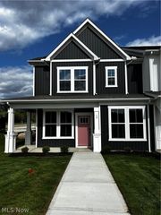 12 Paige Lane, Hudson, OH 44236