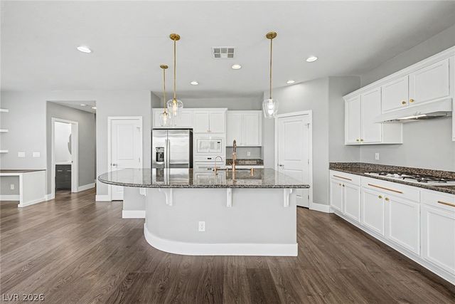 7703 Coral Cactus Court, Las Vegas, NV 89139