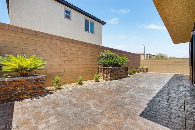 7703 Coral Cactus Court, Las Vegas, NV 89139