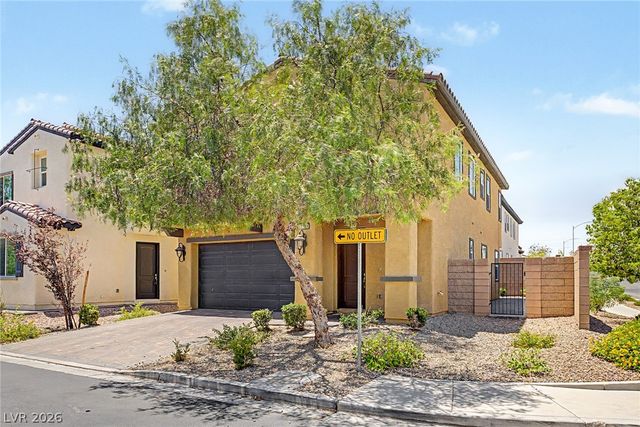 7703 Coral Cactus Court, Las Vegas, NV 89139