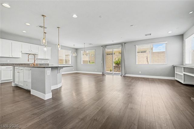 7703 Coral Cactus Court, Las Vegas, NV 89139
