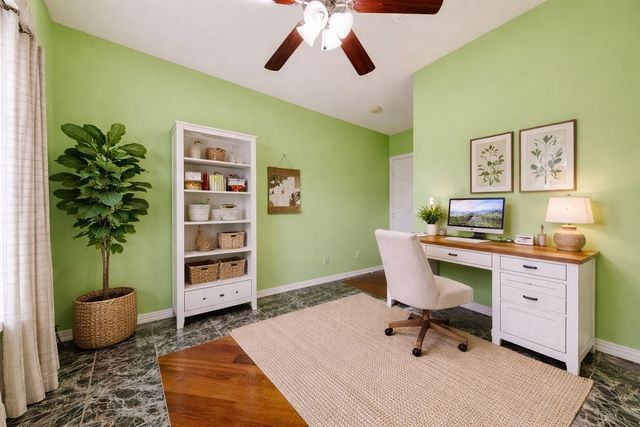 319 Pinedale Ave, Arcola, TX 77583