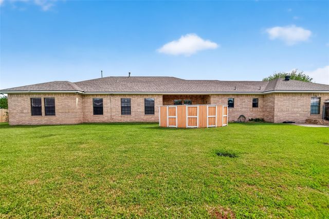 319 Pinedale Ave, Arcola, TX 77583