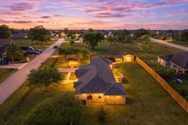 319 Pinedale Ave, Arcola, TX 77583