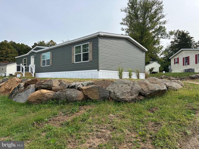 21 GOLFVIEW DR, Quakertown, PA 18951