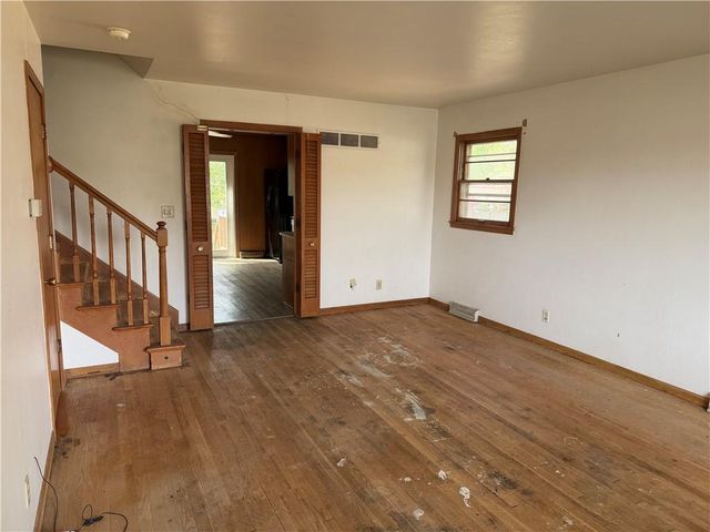 5503 W 97th Street, Overland Park, KS 66207