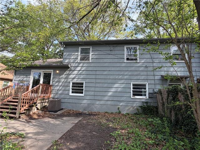 5503 W 97th Street, Overland Park, KS 66207