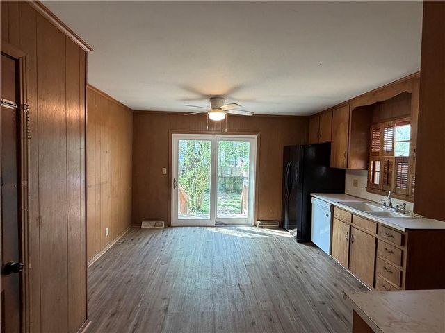 5503 W 97th Street, Overland Park, KS 66207
