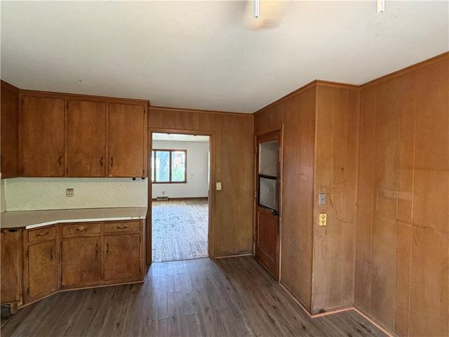 5503 W 97th Street, Overland Park, KS 66207