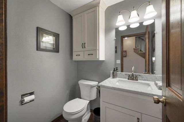 413 S GOOD HOPE ROAD, De Pere, WI 54115