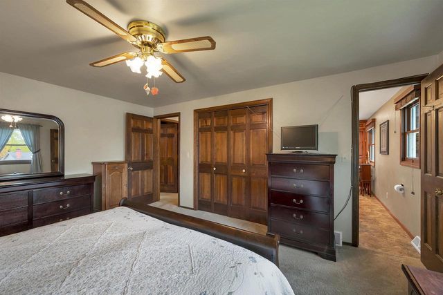 413 S GOOD HOPE ROAD, De Pere, WI 54115