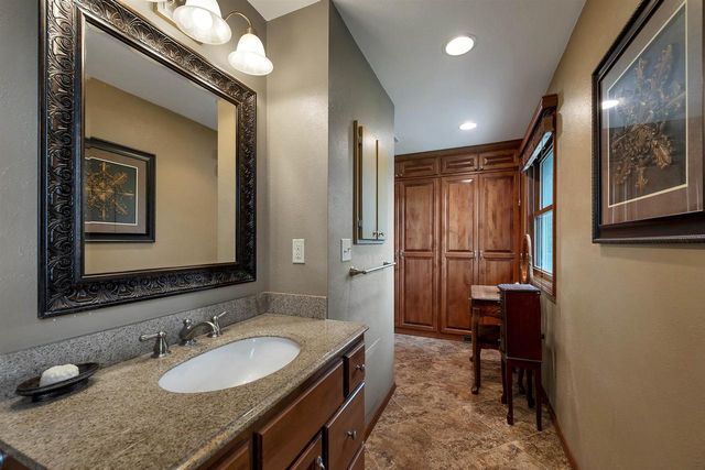 413 S GOOD HOPE ROAD, De Pere, WI 54115