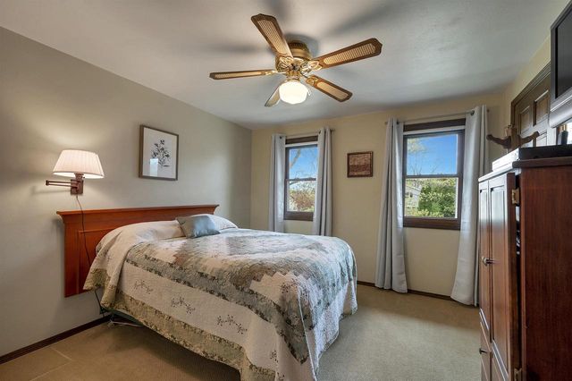 413 S GOOD HOPE ROAD, De Pere, WI 54115