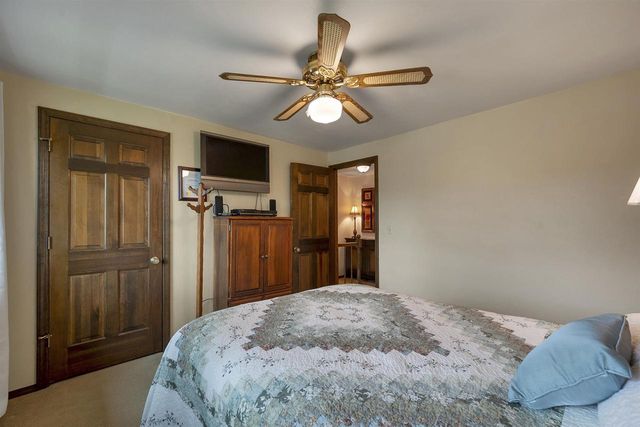 413 S GOOD HOPE ROAD, De Pere, WI 54115