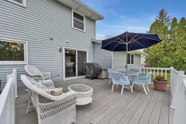 413 S GOOD HOPE ROAD, De Pere, WI 54115