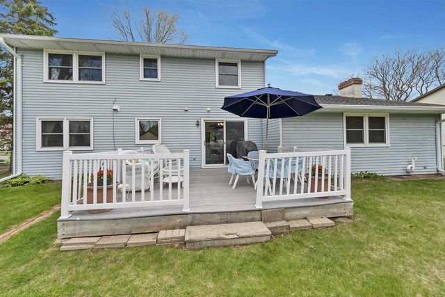 413 S GOOD HOPE ROAD, De Pere, WI 54115