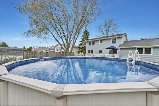 413 S GOOD HOPE ROAD, De Pere, WI 54115