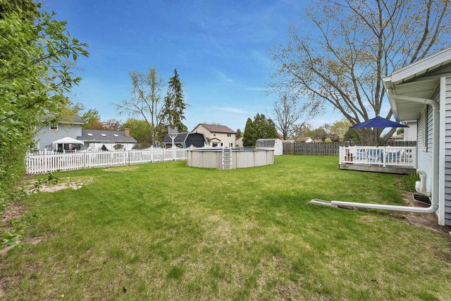413 S GOOD HOPE ROAD, De Pere, WI 54115