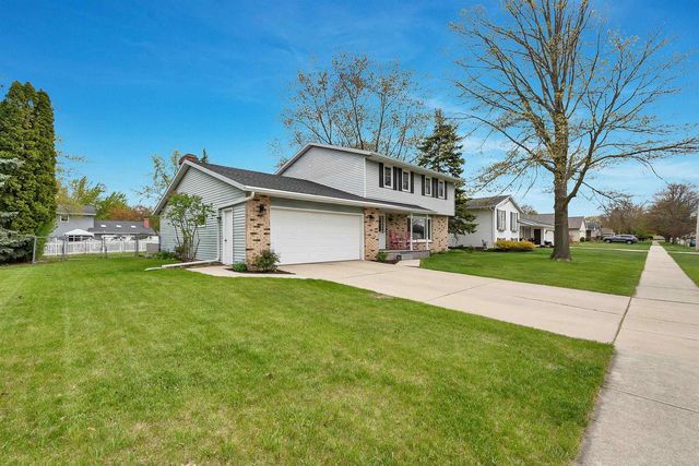 413 S GOOD HOPE ROAD, De Pere, WI 54115