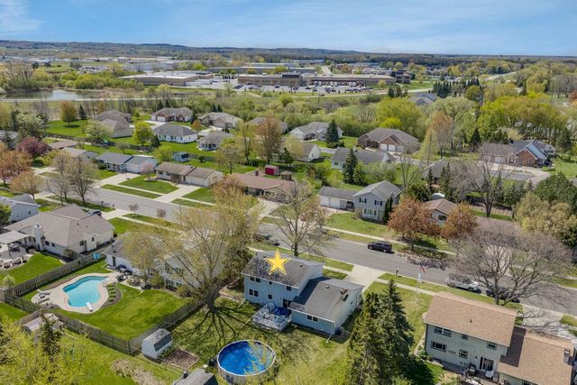 413 S GOOD HOPE ROAD, De Pere, WI 54115