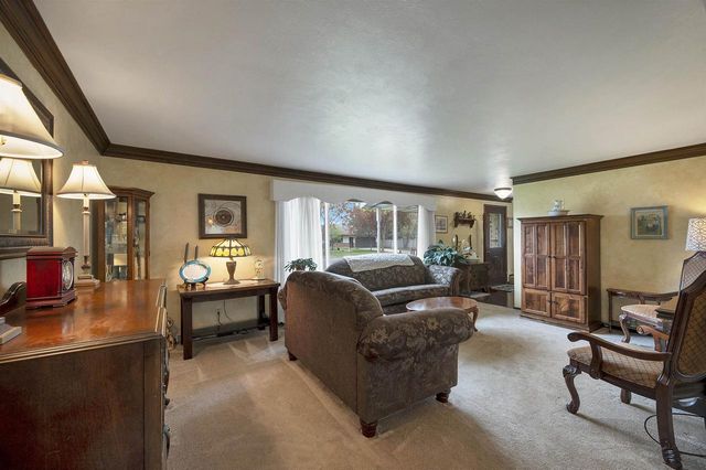 413 S GOOD HOPE ROAD, De Pere, WI 54115