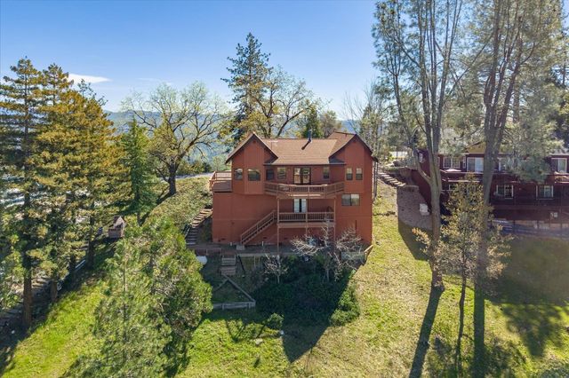 1016 Sandalwood Dr, Murphys, CA 95247