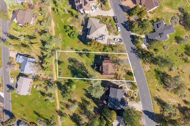 1016 Sandalwood Dr, Murphys, CA 95247