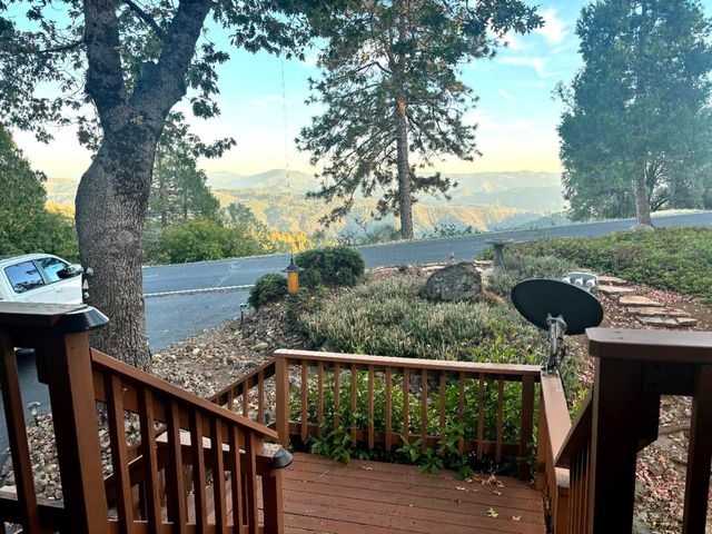 1016 Sandalwood Dr, Murphys, CA 95247