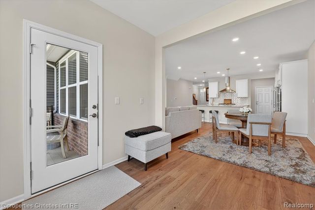 4041 Nottingham Circle, Clarkston, MI 48346