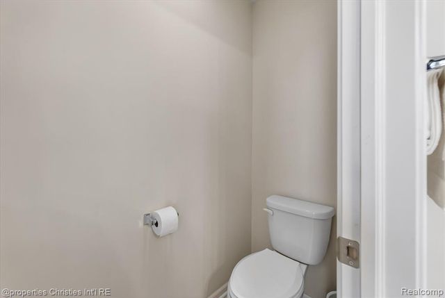 4041 Nottingham Circle, Clarkston, MI 48346