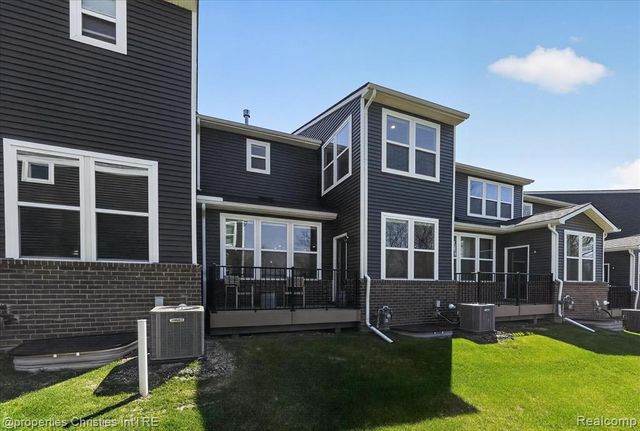 4041 Nottingham Circle, Clarkston, MI 48346