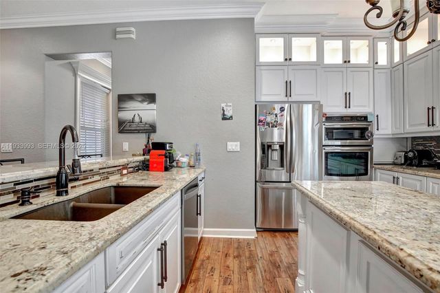 501 SW 146th Ter 5-7, Pembroke Pines, FL 33027